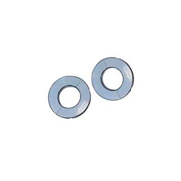 UBrace-2 secures 1.5 diameter Umbrellas for patio tables 45-70 lbs