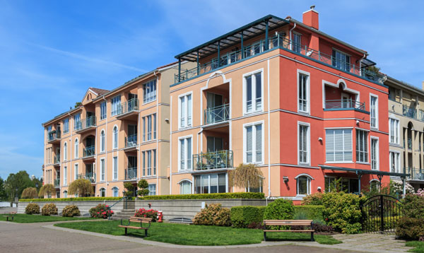Commercial Planters, Outdoor Park Benches and Picnic Tables are Three Quick Ways to Improve Apartment Curb Appeal