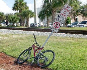 bicycle parking parking sign
