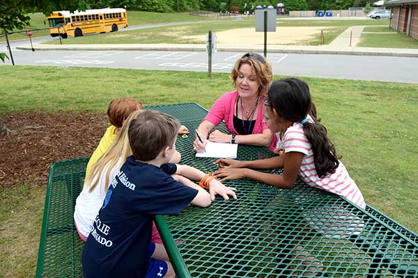 Metal Picnic Tables and Metal Benches Are Up To The Task When It Comes To Outdoor School Furniture