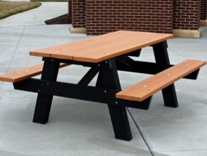 recycled plastic picnic tables